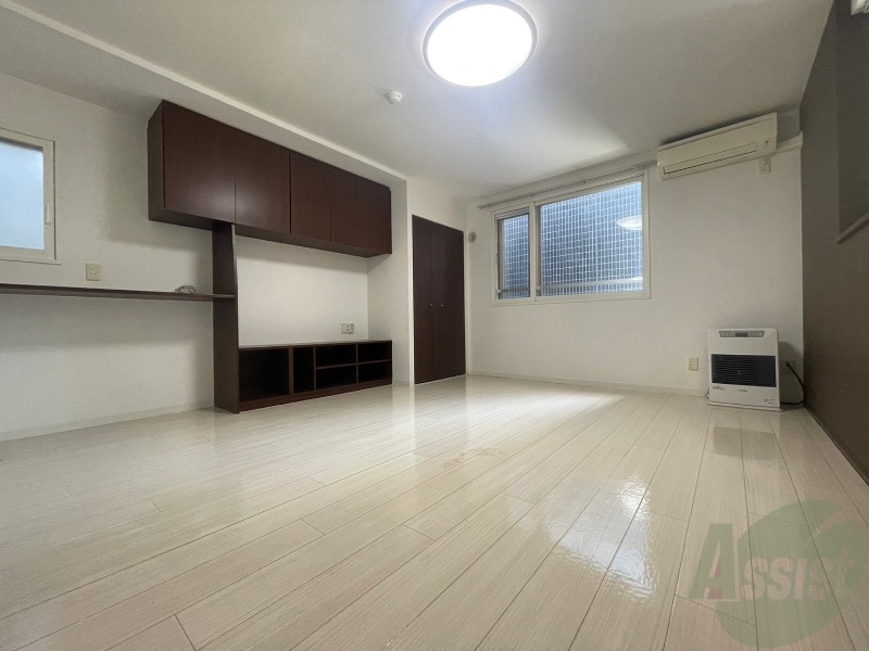 居室・リビング　広くてキレイなお部屋が広がっていて、充実した生活が送れそう。
