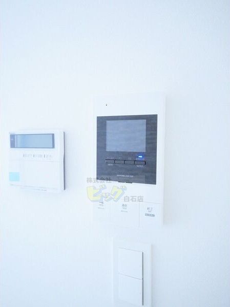 セキュリティ　防犯面で安心のＴＶモニターホン設備が付いています♪