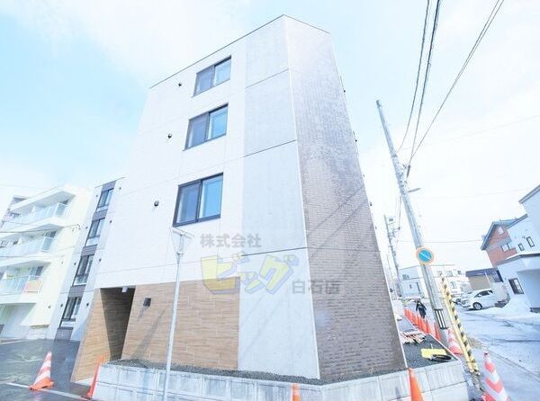 建物外観　都市ガス・Ｗｉ－Ｆｉ無料のデザイナーズマンションです♪