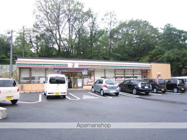 コンビニ　セブンイレブン（コンビニ）まで1522m
