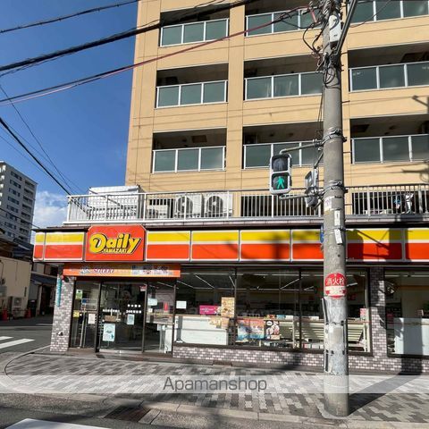 コンビニ　デイリーヤマザキ（コンビニ）まで444m