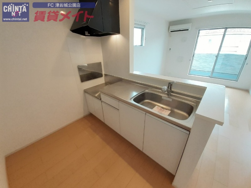キッチン　同タイプ部屋写真です。