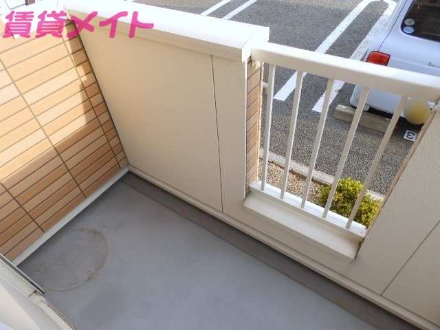 バルコニー　同型別部屋参考写真です
