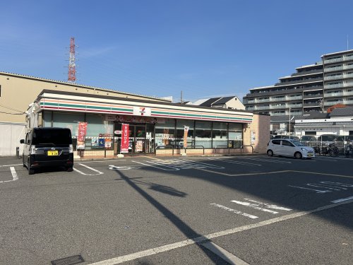 コンビニ　セブンイレブン　大阪北島2丁目店（コンビニ）まで445m