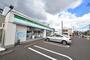 コンビニ　ファミリーマート札幌西岡3条店（コンビニ）まで548m