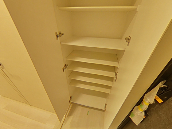 玄関　※別部屋の写真です