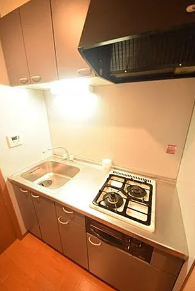 キッチン　別部屋の画像を使用しております。