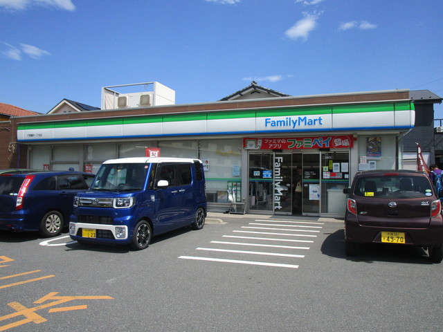 コンビニ　ファミリーマート千葉轟町一丁目店（コンビニ）まで483m