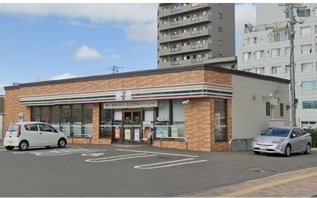 コンビニ　セブンイレブン札幌本通2丁目北店（コンビニ）まで343m