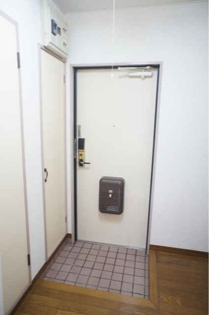 玄関　図面と現状に相違がある場合には現状を優先