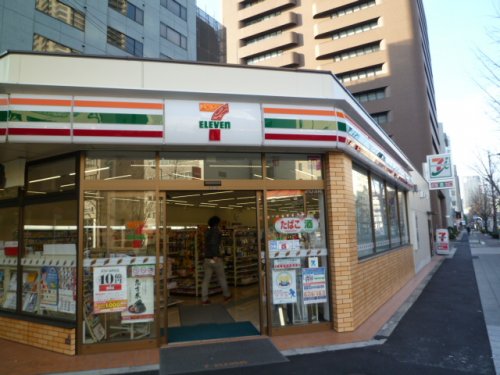 コンビニ　セブンイレブン・大阪南津守６丁目店（コンビニ）まで759m