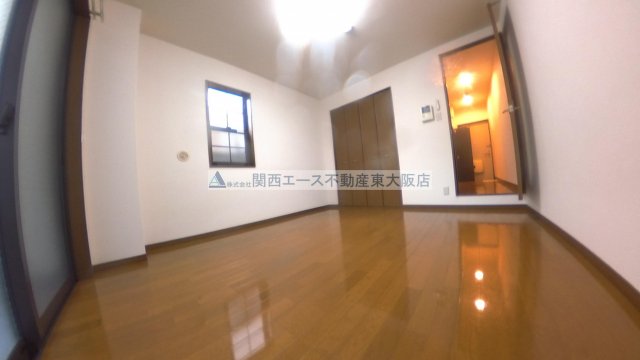 アンプルールフェール寿の居間写真