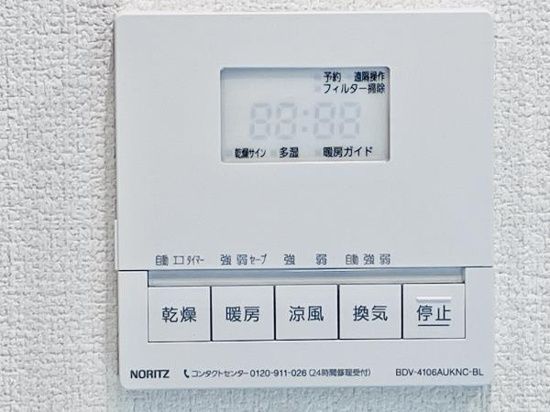 ロビー　7.4Jの奥にウォークインクローゼット