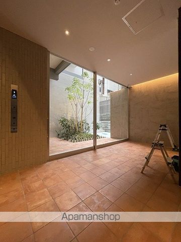 地下鉄長堀鶴見緑地線 谷町六丁目駅 徒歩10分 14階建 築1年の外観写真