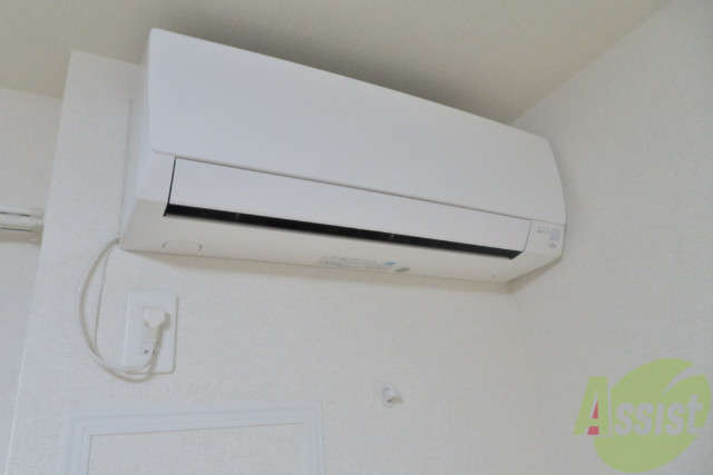 その他設備　新しいエアコン使えるのも新築の特権ですね。