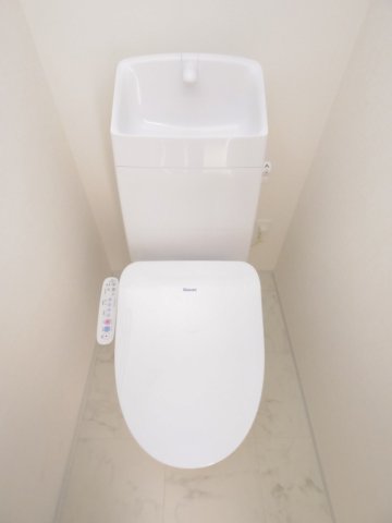 レヴメゾン神山弐番館のトイレ写真