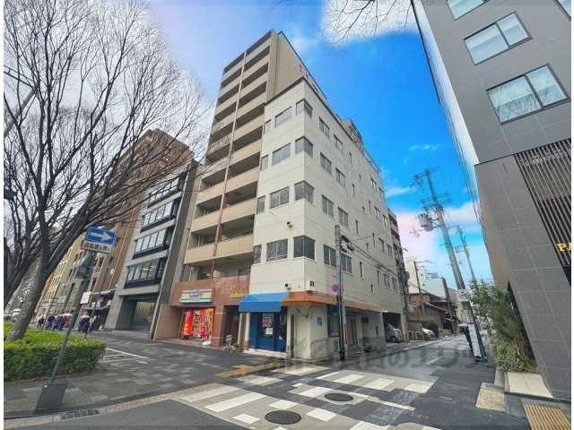 天進ビルの外観写真