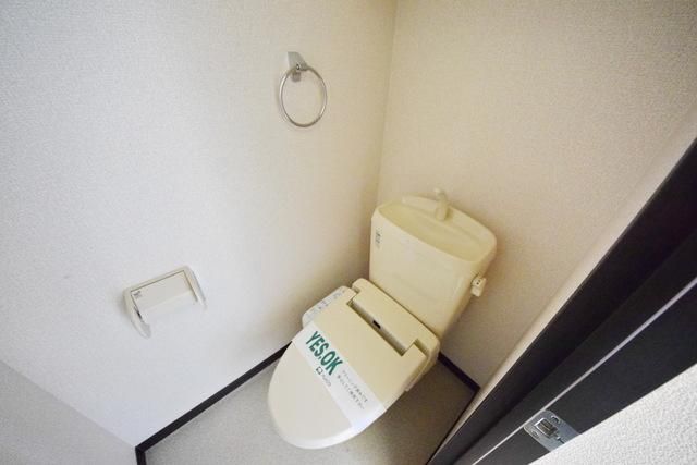 トイレ　ウォシュレット完備