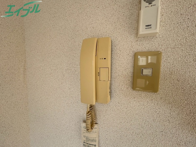 セキュリティ　同型参考写真