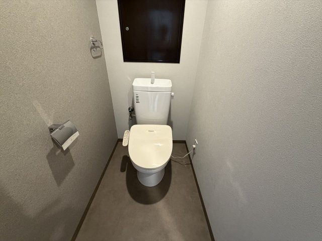 トイレ　シャワー付きトイレ
