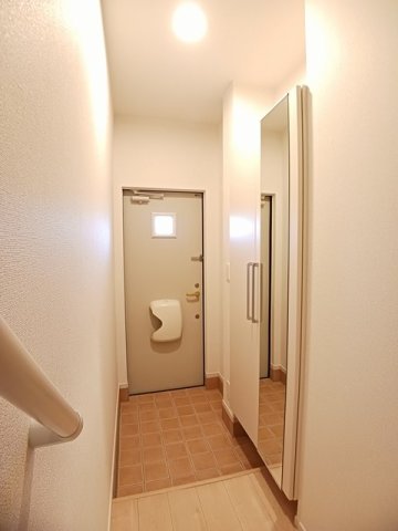 玄関　シンプルで使いやすい玄関です