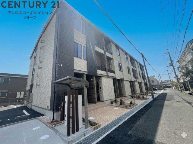 建物外観　防犯カメラ付きでセキュリティ面も安心です。