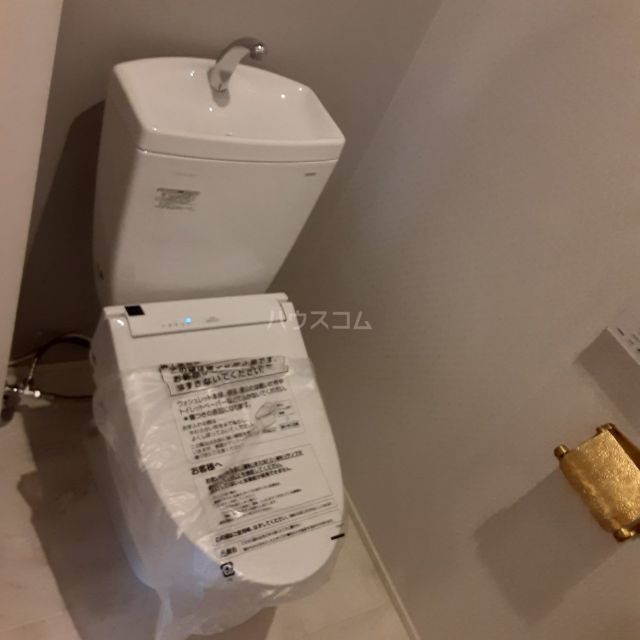 クレスティーク北戸田のトイレ写真