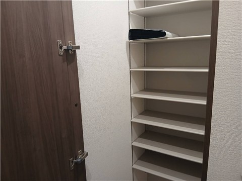 収納　シューズクローク
