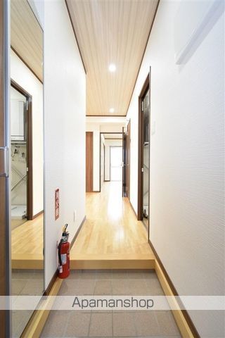 to colorの玄関写真