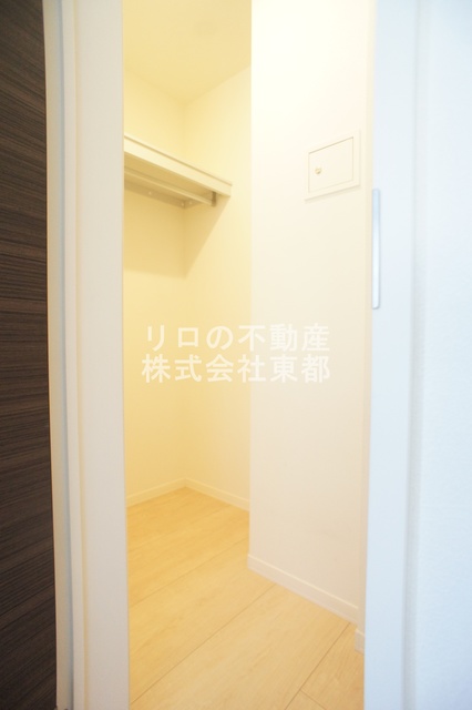 収納　奥行のあるウォークインクローゼットならお荷物多い方でも安心☆