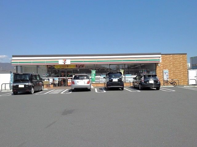 コンビニ　セブンイレブン甲府幸町店（コンビニ）まで400m