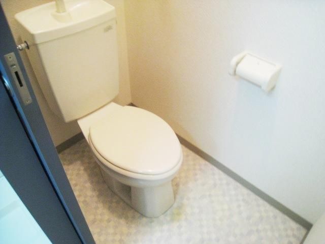 トイレ　★バストイレ別だからおトイレで一息つけますよ★
