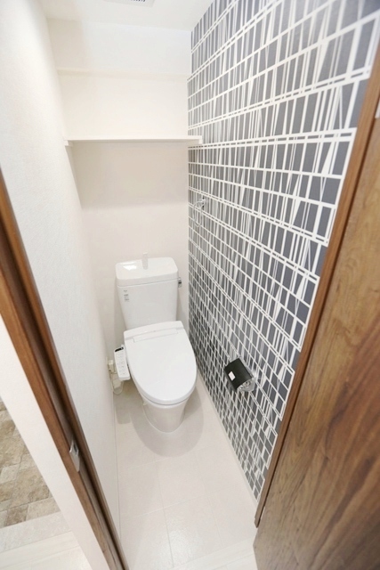 ＪＲ東海道本線 岸辺駅 徒歩10分 5階建 築36年のトイレ写真