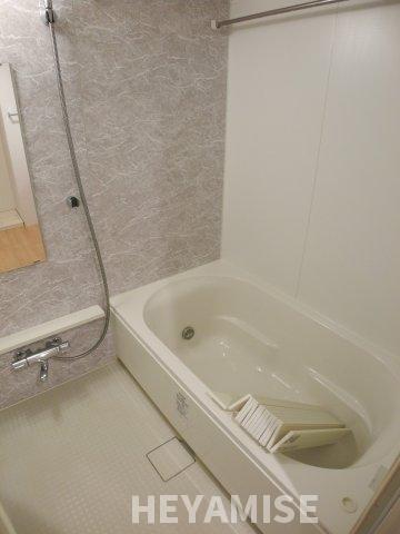 バス・シャワールーム　※同間取りの別の階のお部屋の写真です※