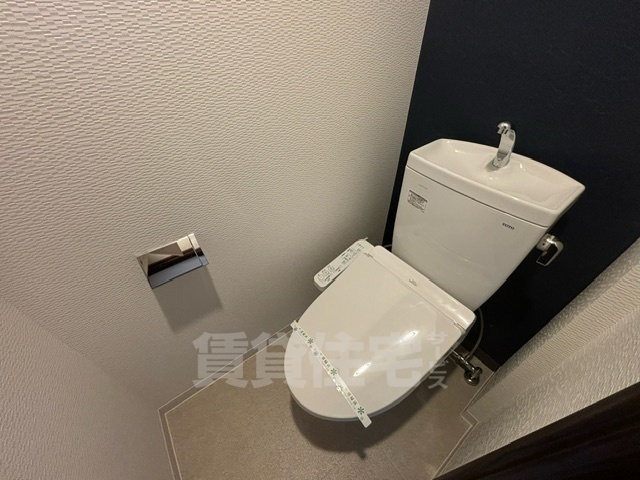 阪急宝塚線 三国駅 徒歩13分 9階建 築3年のトイレ写真