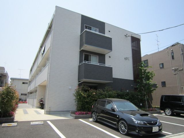 建物外観　セコム完備のオートロックマンションです。