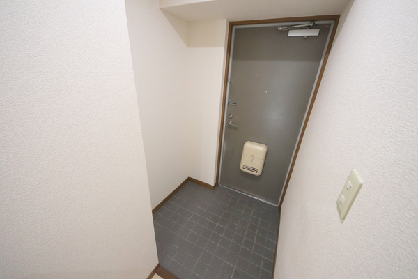 コートヒルズの玄関写真