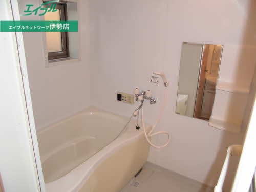 バス・シャワールーム　同物件別部屋の写真