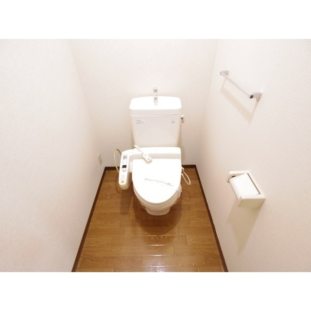 ウィステリア C棟のトイレ写真