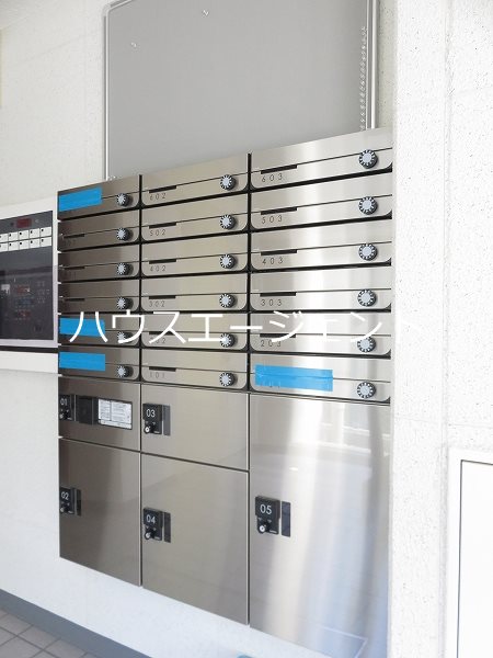 その他共有部分　宅配BOX付きです。