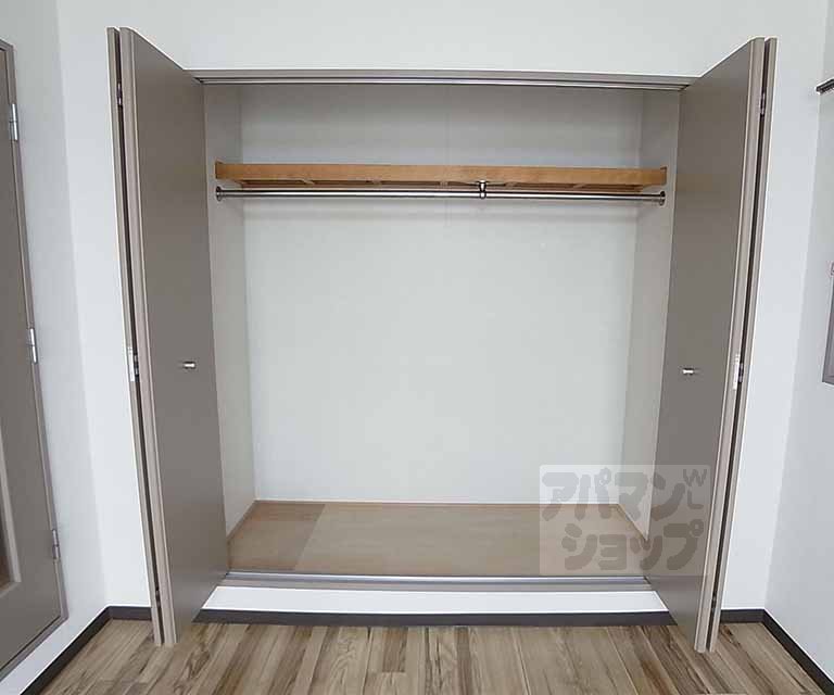 収納　壁一面の収納