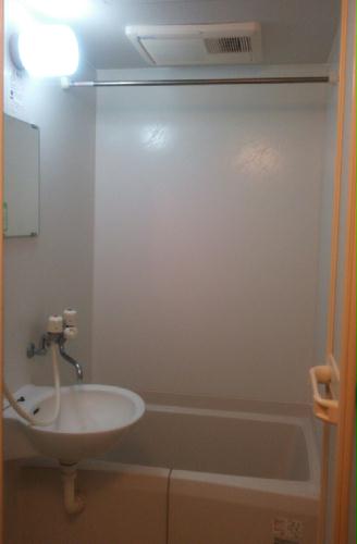 バス・シャワールーム　浴室乾燥機付き