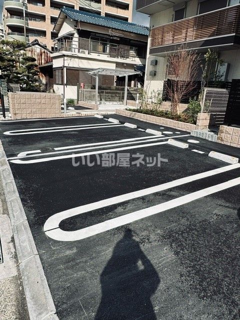 【姫路市安田のアパートの駐車場】