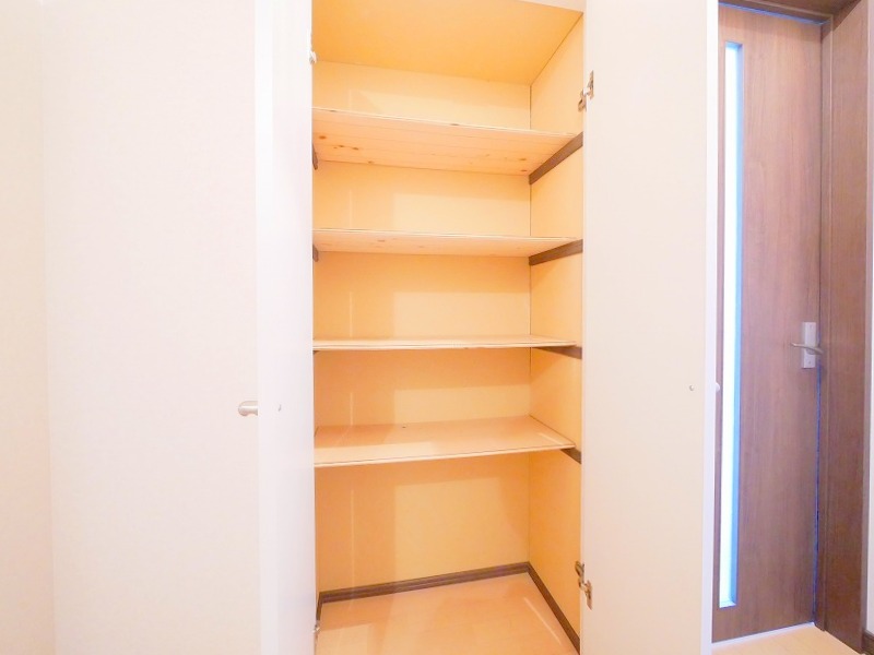 その他設備　靴が多くても安心な下足入れがあります♪