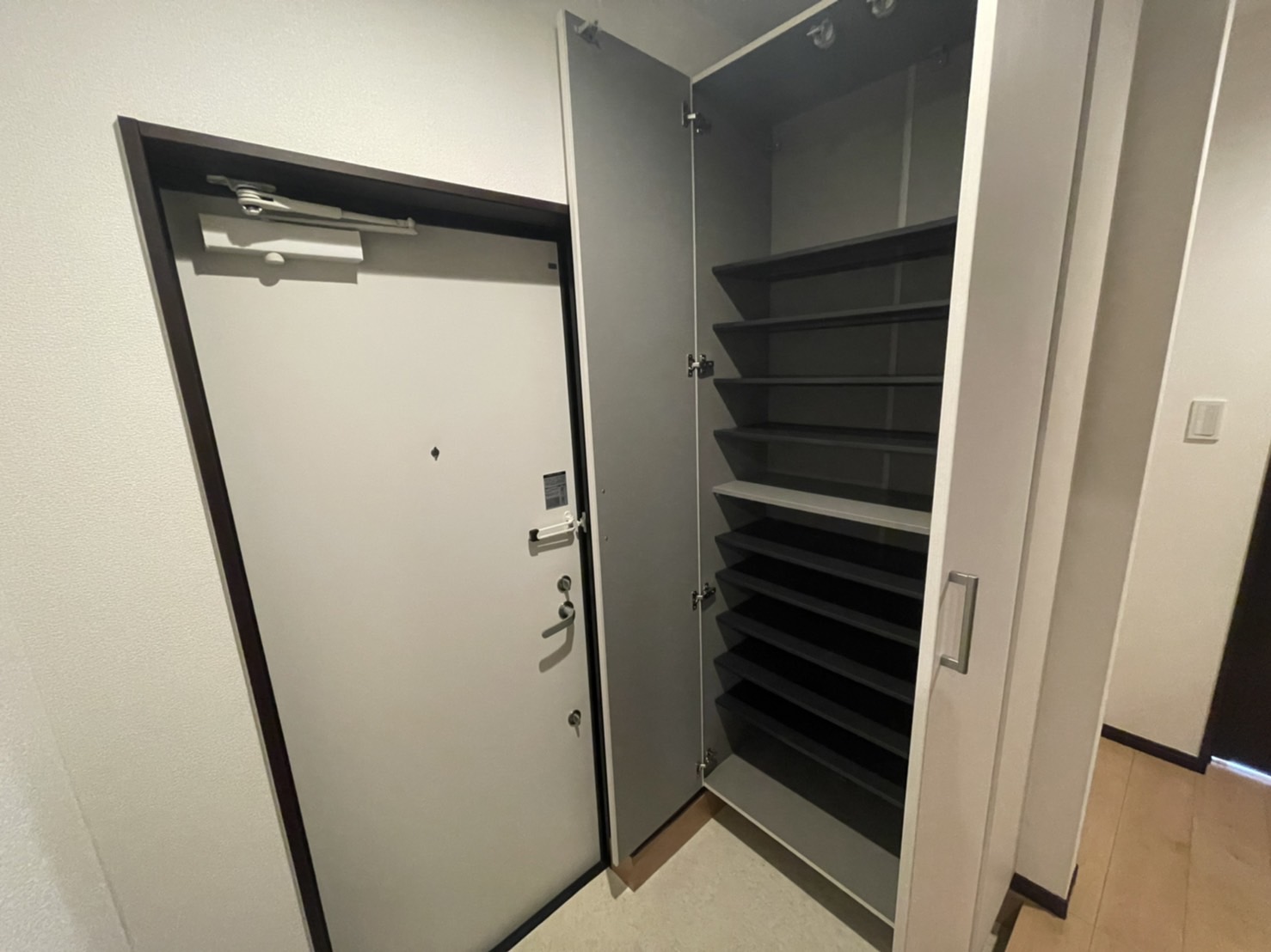 収納　シューズボックス