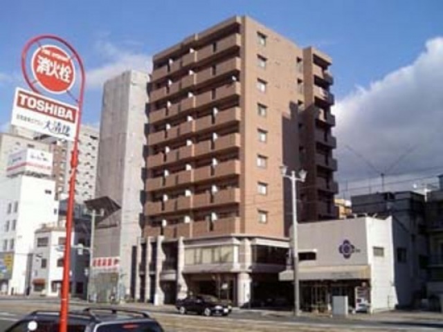 広島市中区河原町のマンションの建物外観