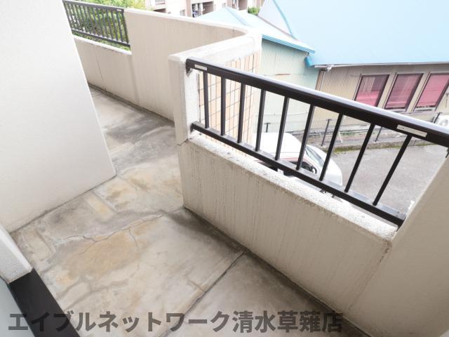 【静岡市葵区瀬名のマンションのバルコニー】