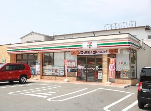 コンビニ　セブンイレブン下関汐入店（コンビニ）まで400m