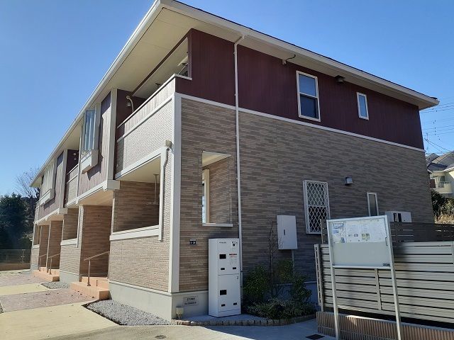 町田市金井のアパートの建物外観