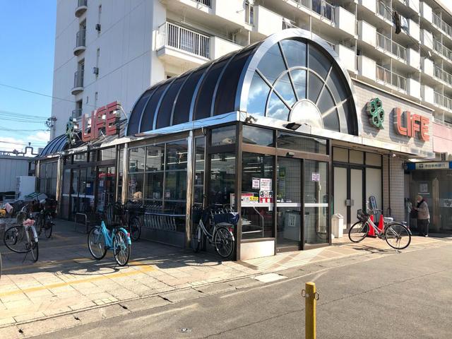 【岸和田市吉井町のアパートのスーパー】